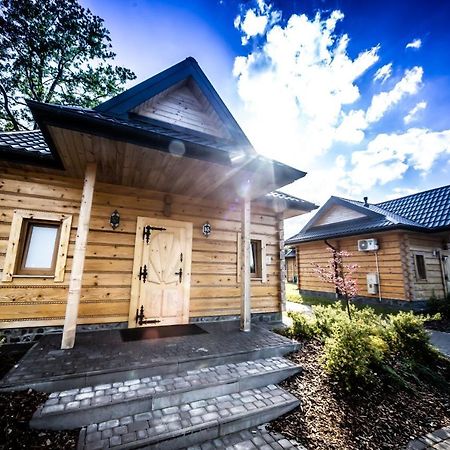 Domki Osada Bacowka Radawa & Spa Exterior foto